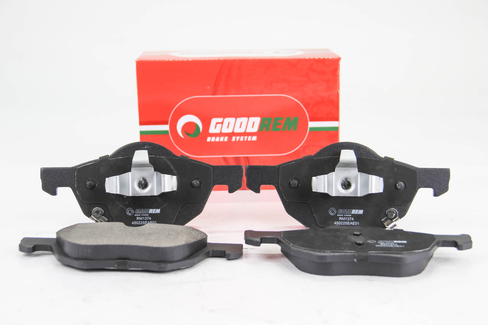Гальмівні колодки пер. Honda Accord 03-08/CR-V 01-06 (akebono)