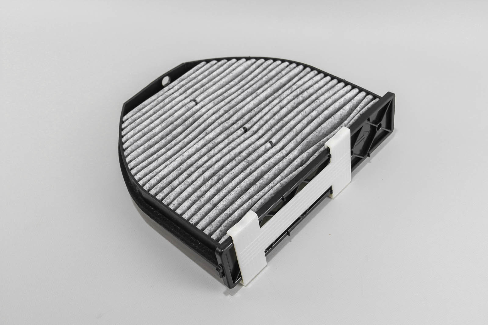 Фільтр салону MB C/E-class W204/W212 07- (вугільний)