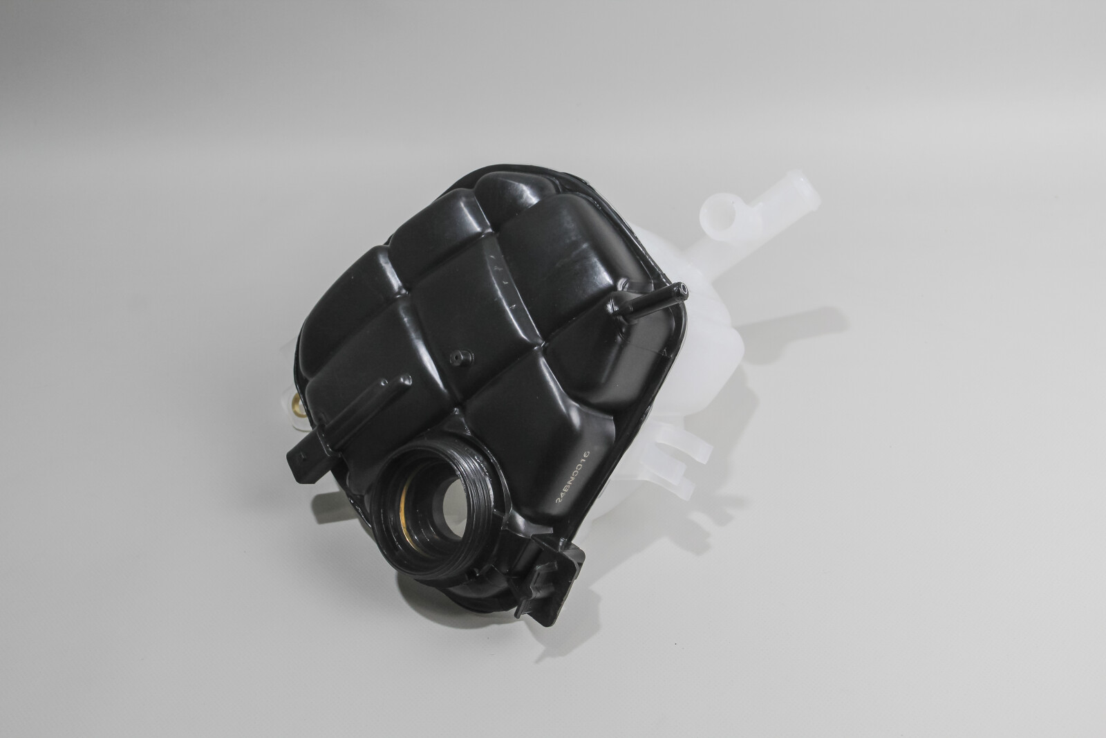 Бачок розширювальний MB GL-Class (X164)/M-Class (W164) 3.0-6.3 05-