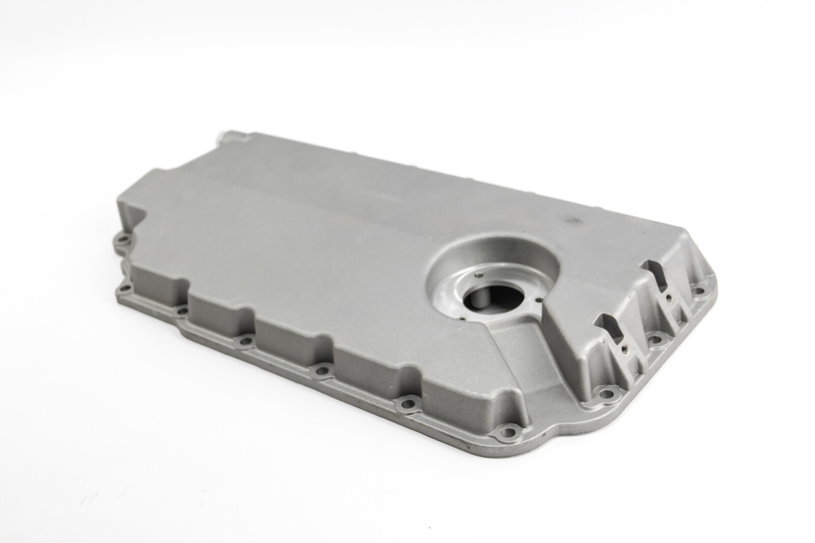 Масляний піддон Audi A4 00-06/A6 97-05/Passat 98-05 2.5 TDI (з отв.під датчик рівня масла)
