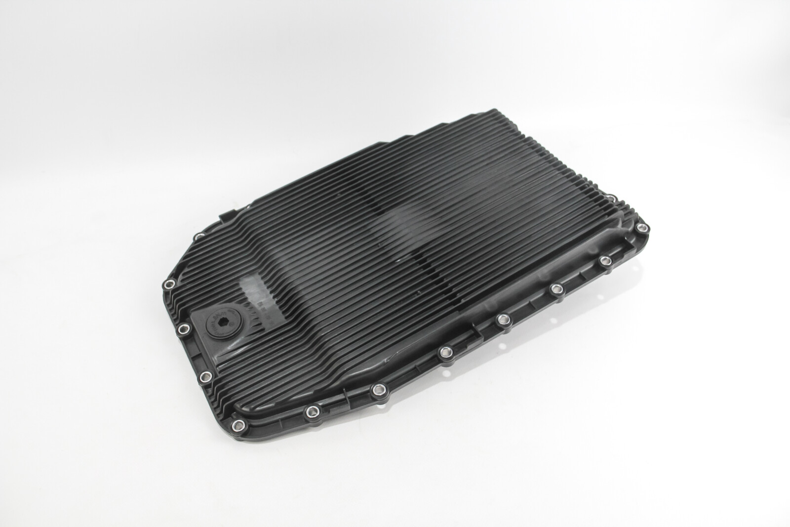 Фільтр АКПП BMW 3 (E90-E93)/ 5 (E60-E61)/ 7 (E65-E67)/ X5 (E70) 01- (з піддоном) (тр. GA6HP26Z)