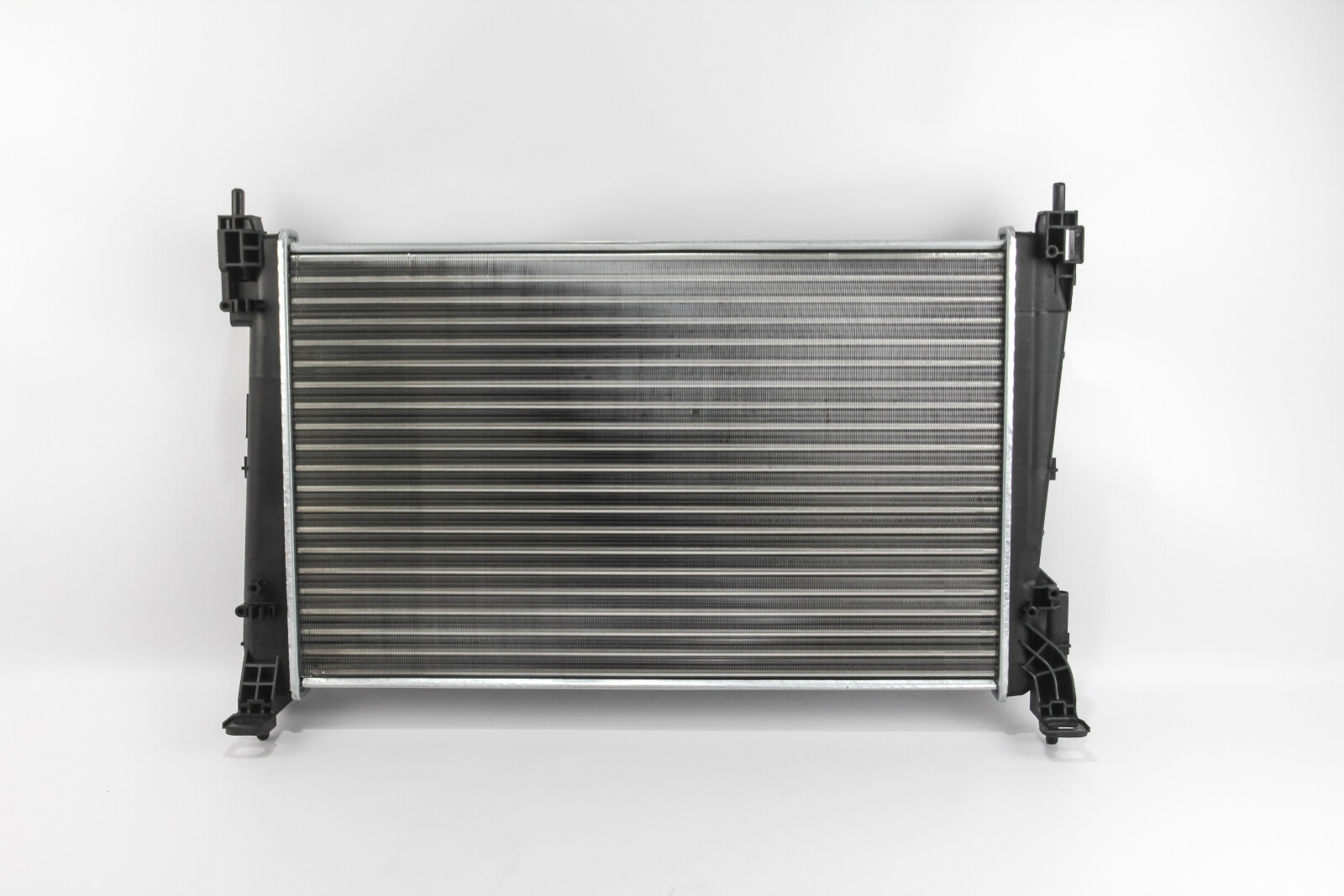 Радіатор води Doblo/Combo 1.3/1.6/2.0 D Multijet 10-