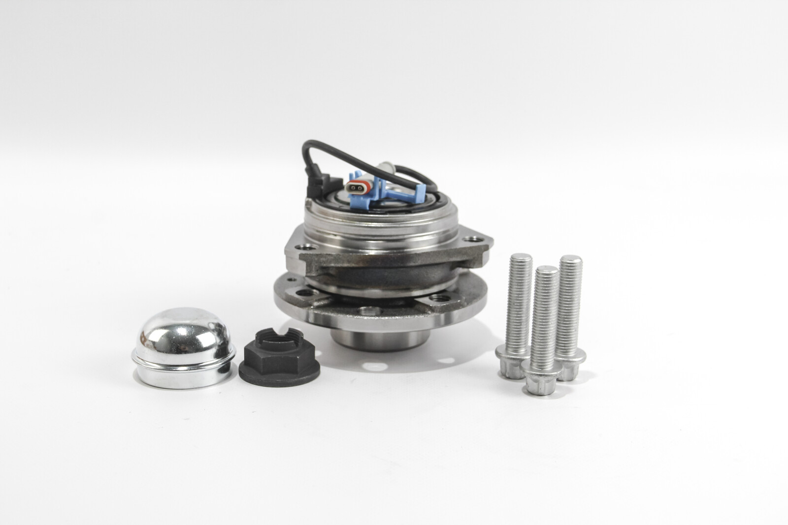 Підшипник маточини перед. Opel Astra H 04-14 під 4 болти, ABS+, монт. ккт.+
