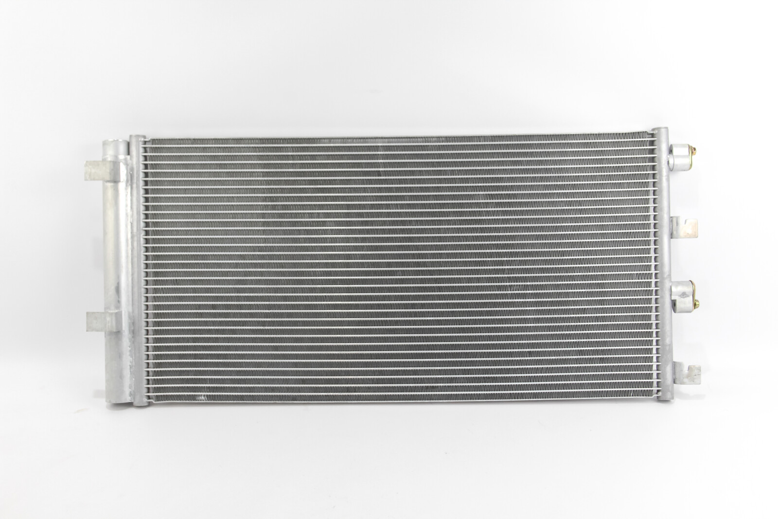 Радіатор кондиціонера Duster 1.5D 10-