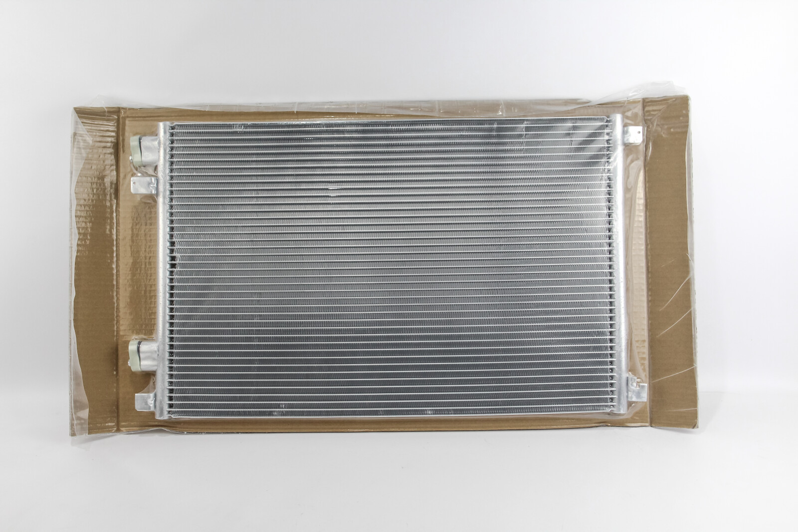 Радіатор кондиціонера Renault Megane II/Scenic II 1.4-2.0/1.5D/1.9D 02-