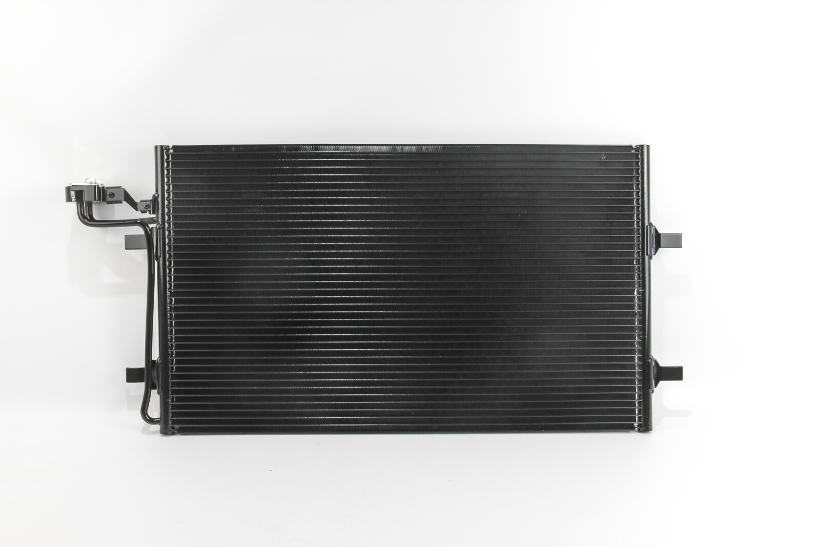 Радіатор кондиціонера VOLVO C30/S40/V50 1.6-2.0 04-12