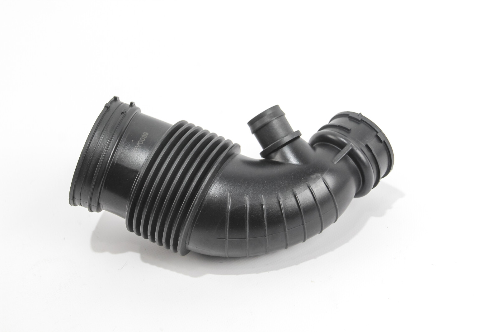 Патрубок повітрозабірника BMW (F20)/(F21) 1.6 10-